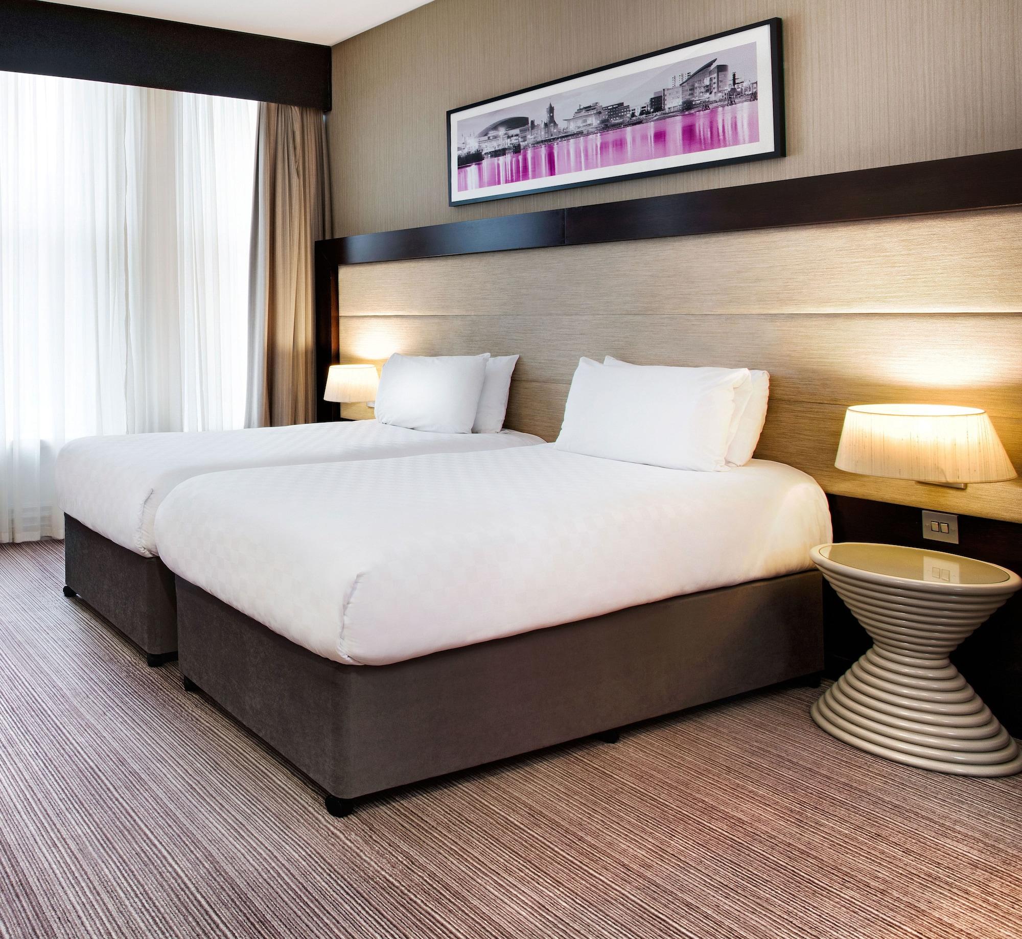 Leonardo Hotel Кардиф Екстериор снимка