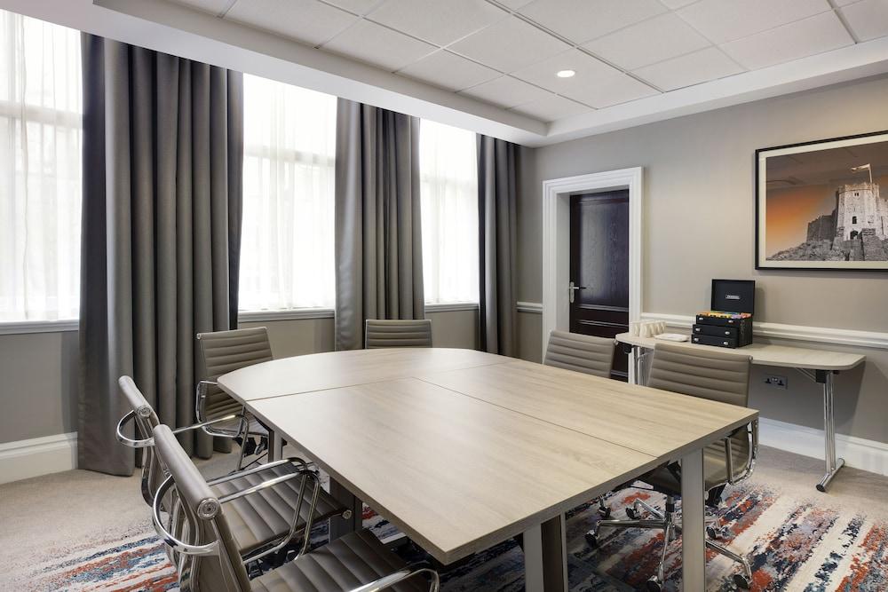 Leonardo Hotel Кардиф Екстериор снимка